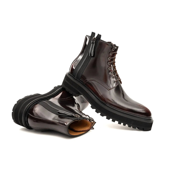 DV DIVINCH men’s shoes, handcrafted leather shoes, calfskin footwear, men’s designer shoes, leather dress shoes, brogue shoes, Derby shoes, Oxford shoes, monk strap shoes, Chelsea boots, lug sole footwear