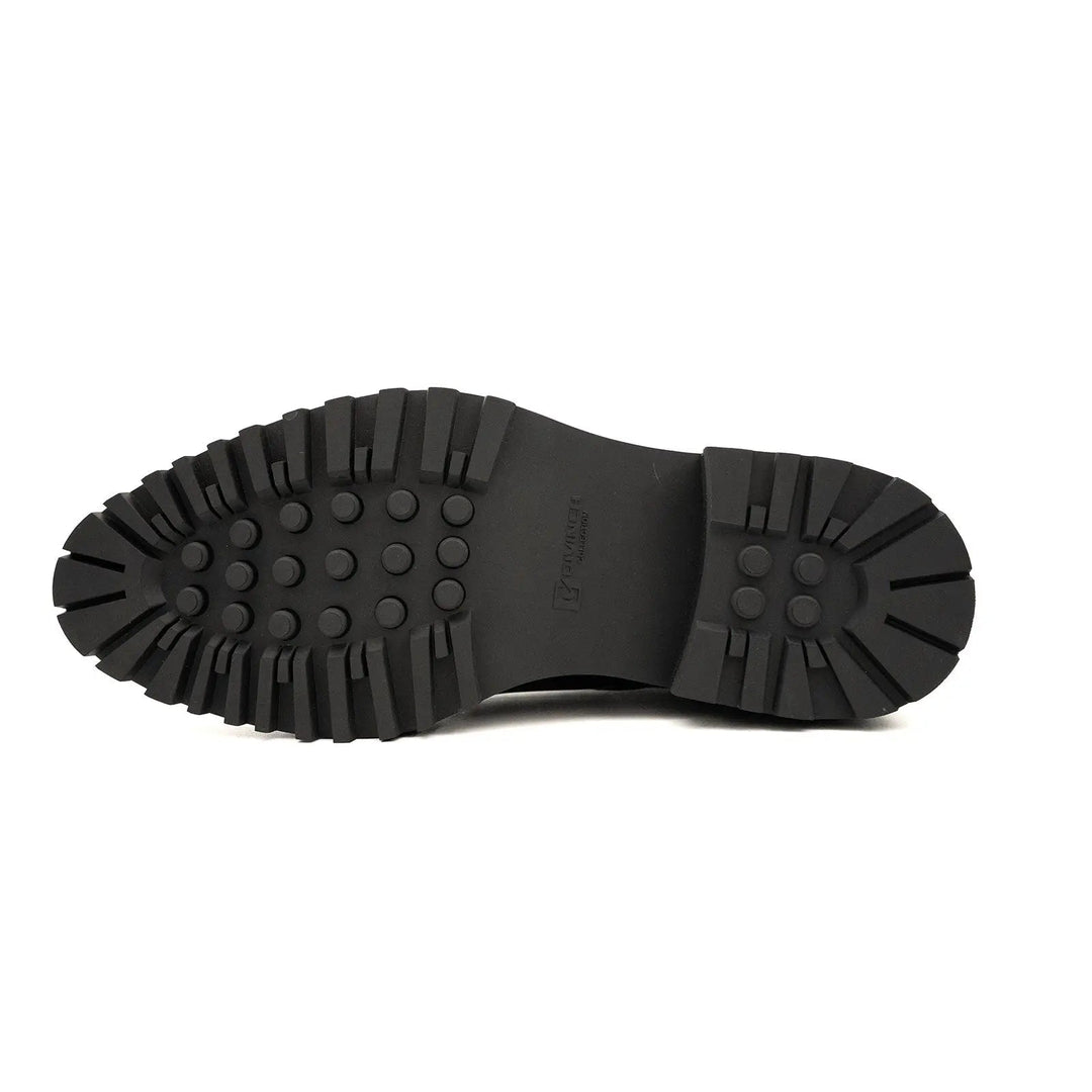 DV DIVINCH men’s shoes, handcrafted leather shoes, calfskin footwear, men’s designer shoes, leather dress shoes, brogue shoes, Derby shoes, Oxford shoes, monk strap shoes, Chelsea boots, lug sole footwear