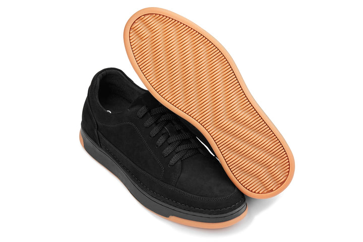 CALTO - Y7933 - 2.6 Inches Taller (Noir Suede/Black &amp; Gum Sole) - Elevated Suede Sneakers