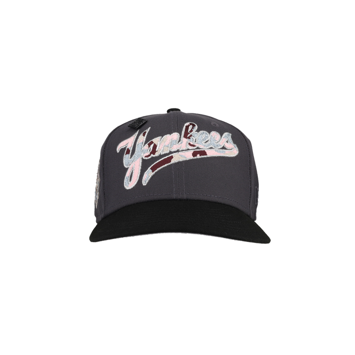 New York Yankees 1941 World Series Graphite Metallic Camo 59Fifty Fitted Hat