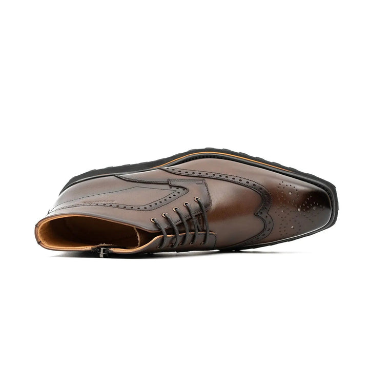 DV DIVINCH men’s shoes, handcrafted leather shoes, calfskin footwear, men’s designer shoes, leather dress shoes, brogue shoes, Derby shoes, Oxford shoes, monk strap shoes, Chelsea boots, lug sole footwear