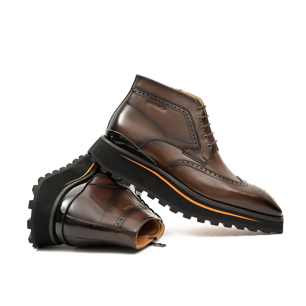 DV DIVINCH men’s shoes, handcrafted leather shoes, calfskin footwear, men’s designer shoes, leather dress shoes, brogue shoes, Derby shoes, Oxford shoes, monk strap shoes, Chelsea boots, lug sole footwear