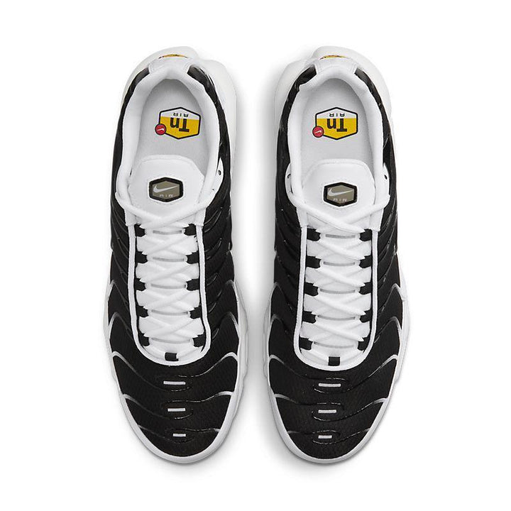 Nike Air Max Plus &