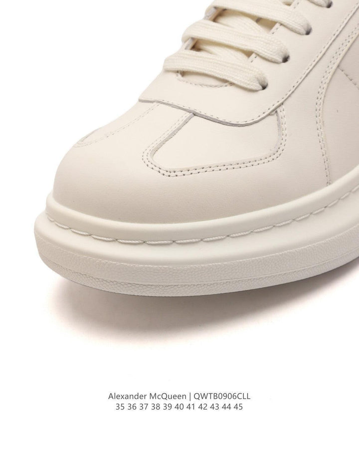Alexander McQueen &