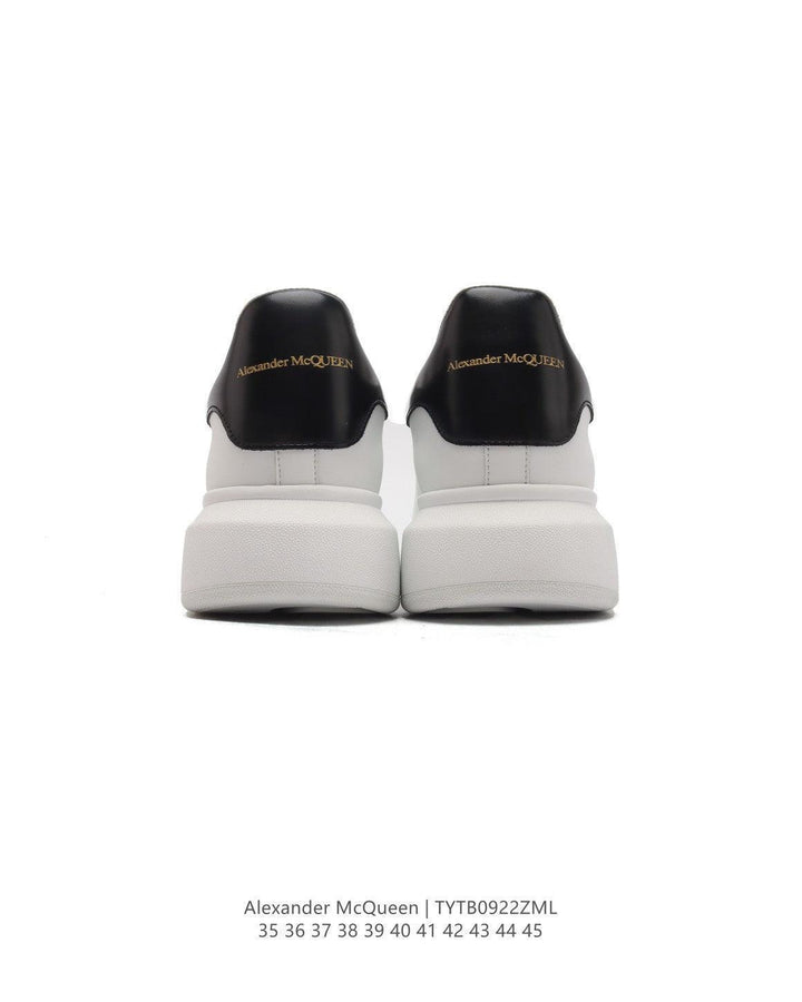 Alexander McQueen &