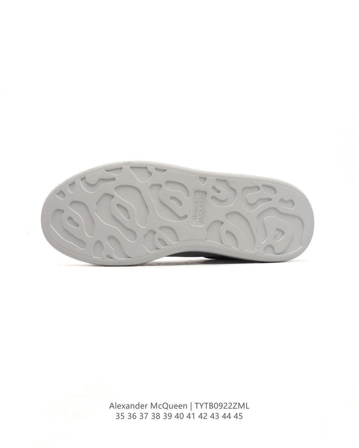 Alexander McQueen &