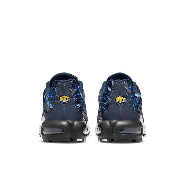 Nike Air Max Plus &