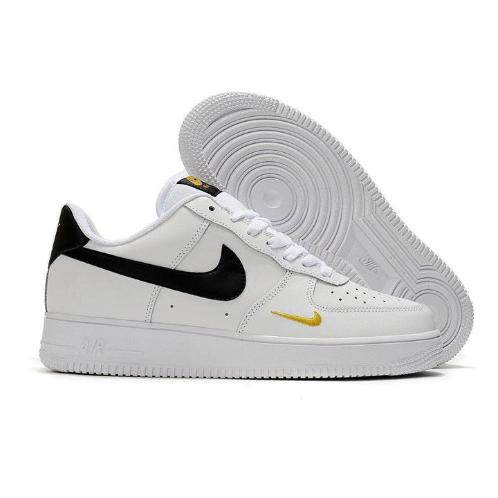 Nike Air Force 1 &
