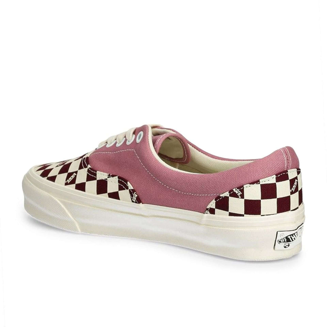 VANS sneakers and streetwear collection at STORE 7994