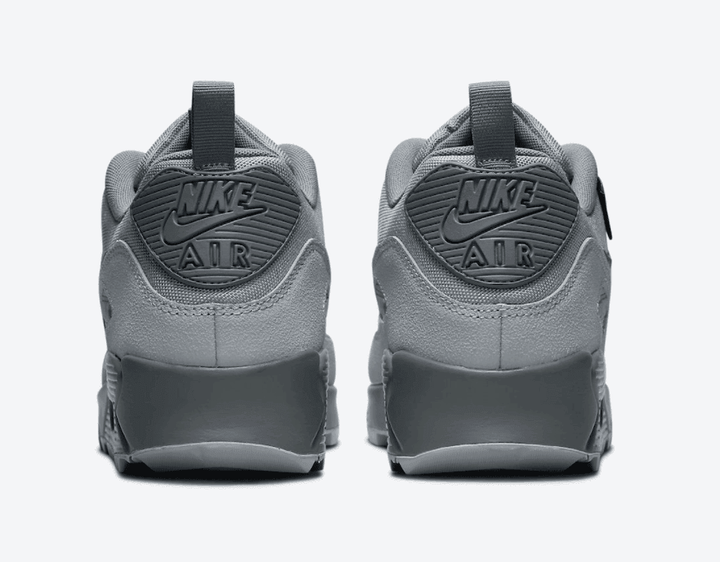 Nike Air Max 90 &
