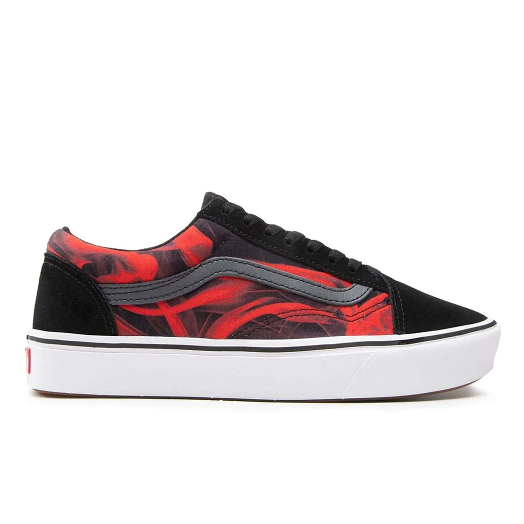 VANS sneakers and streetwear collection at STORE 7994