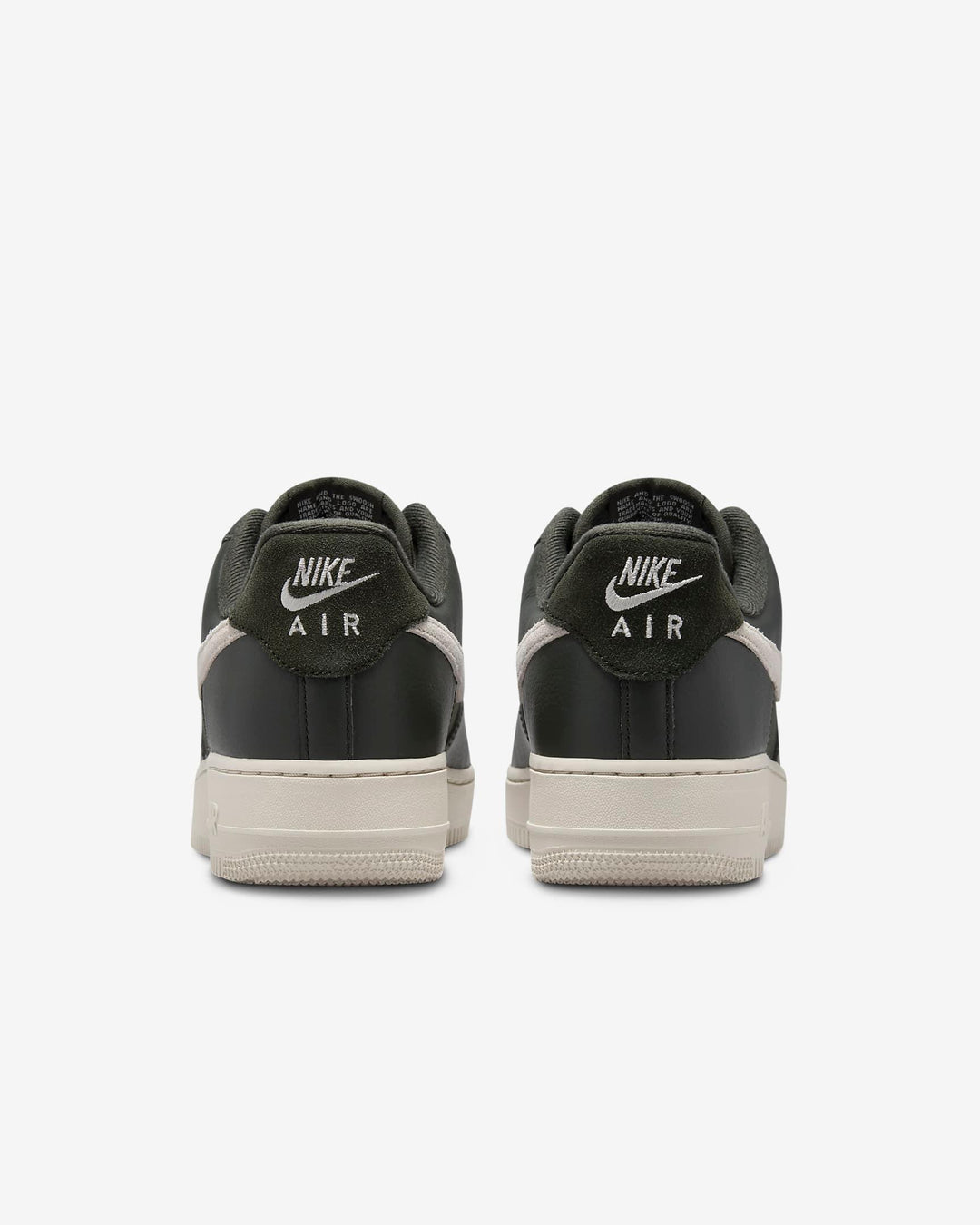 Nike Air Force 1 &