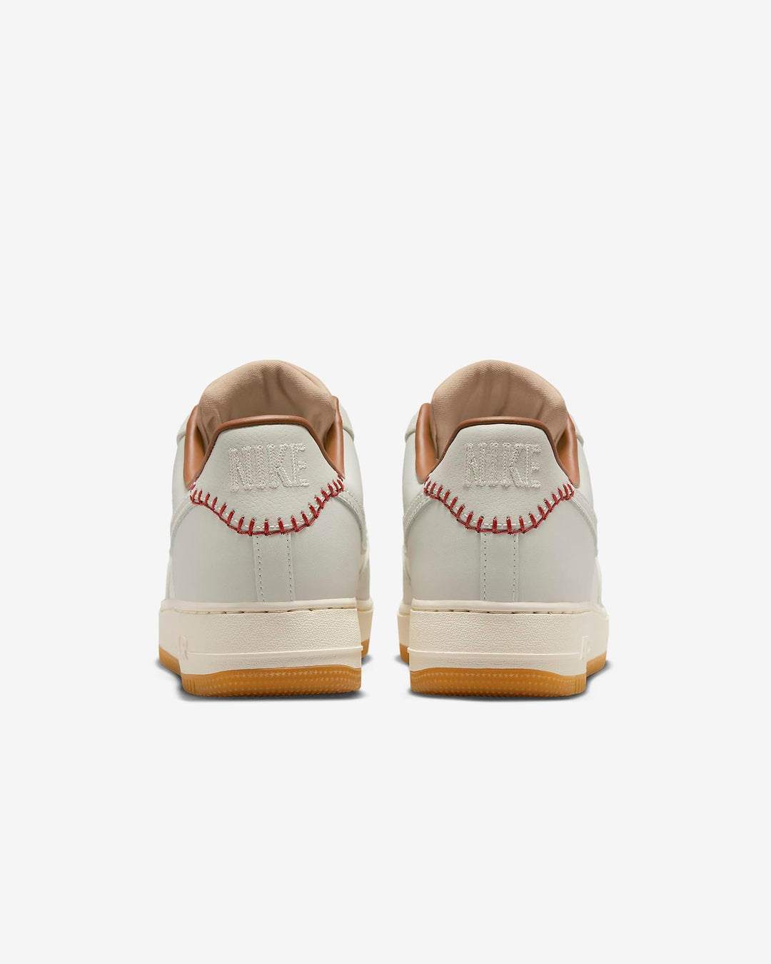 Nike Air Force 1 Low &