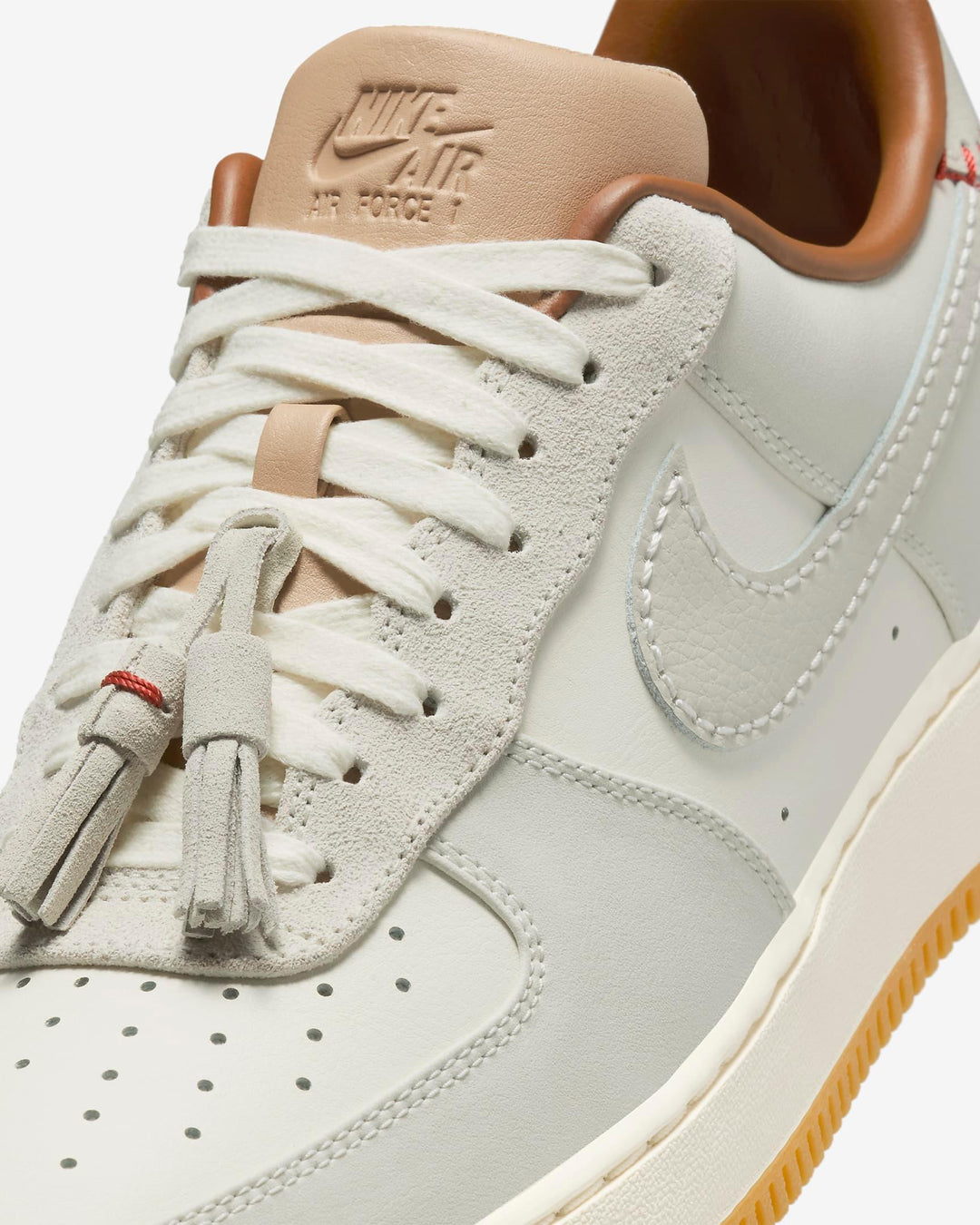 Nike Air Force 1 Low &