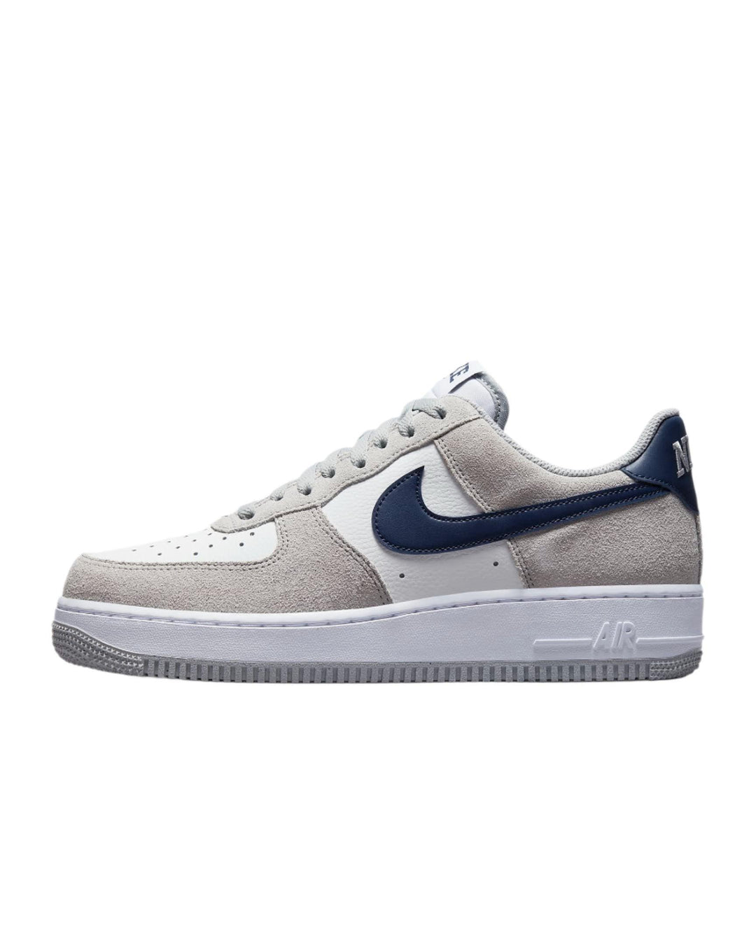 Nike Air Force 1 Low &