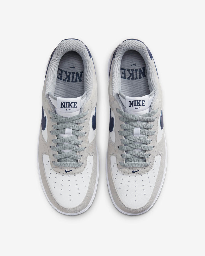 Nike Air Force 1 Low &