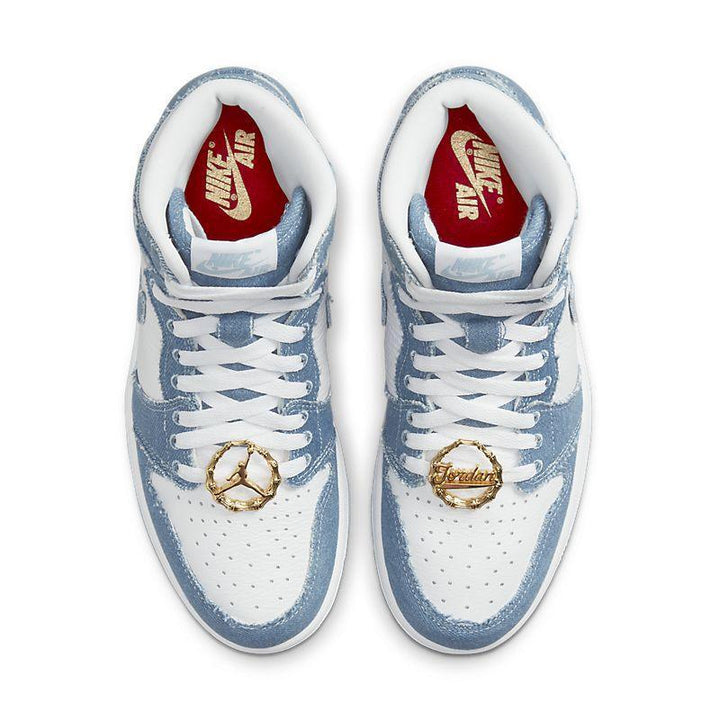Air Jordan 1 High &