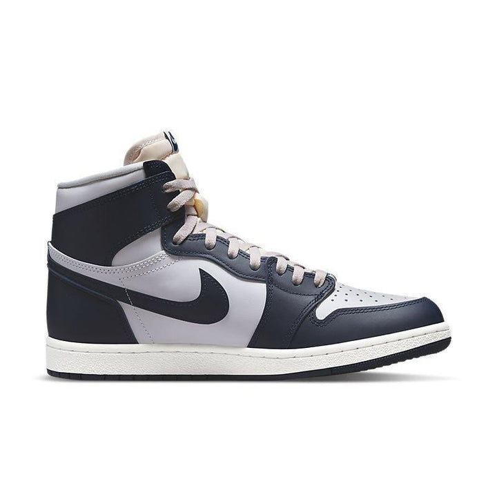 Air Jordan 1 High &