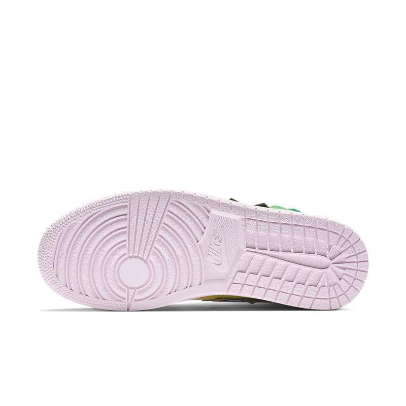 Air Jordan 1 High &