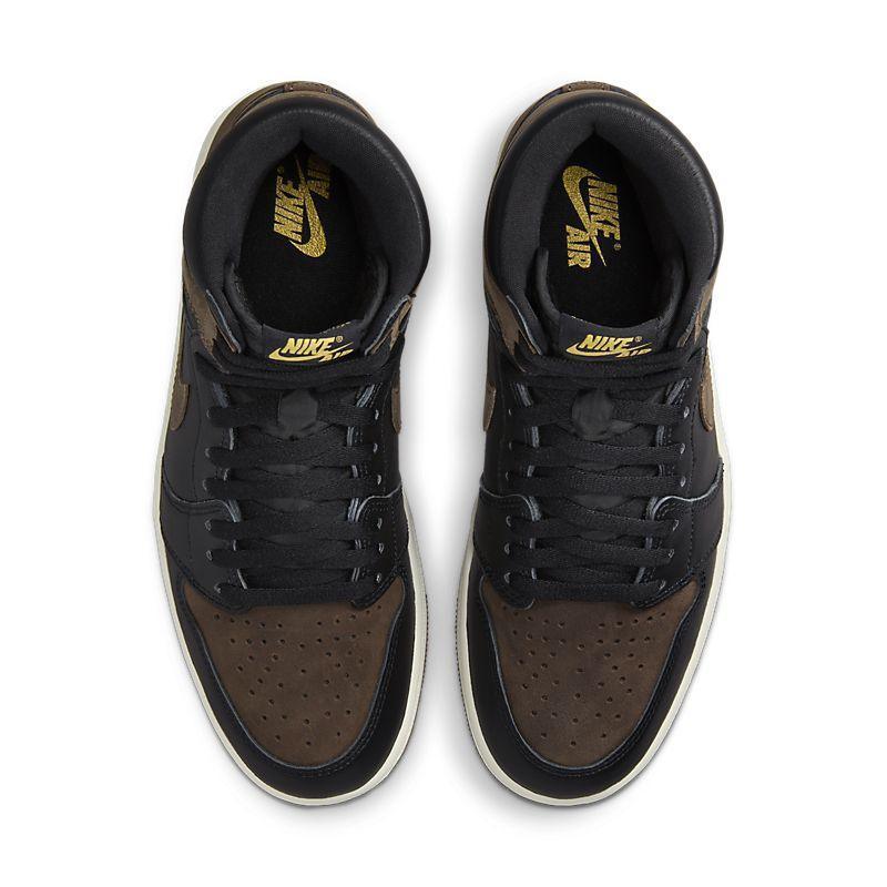 Air Jordan 1 High &