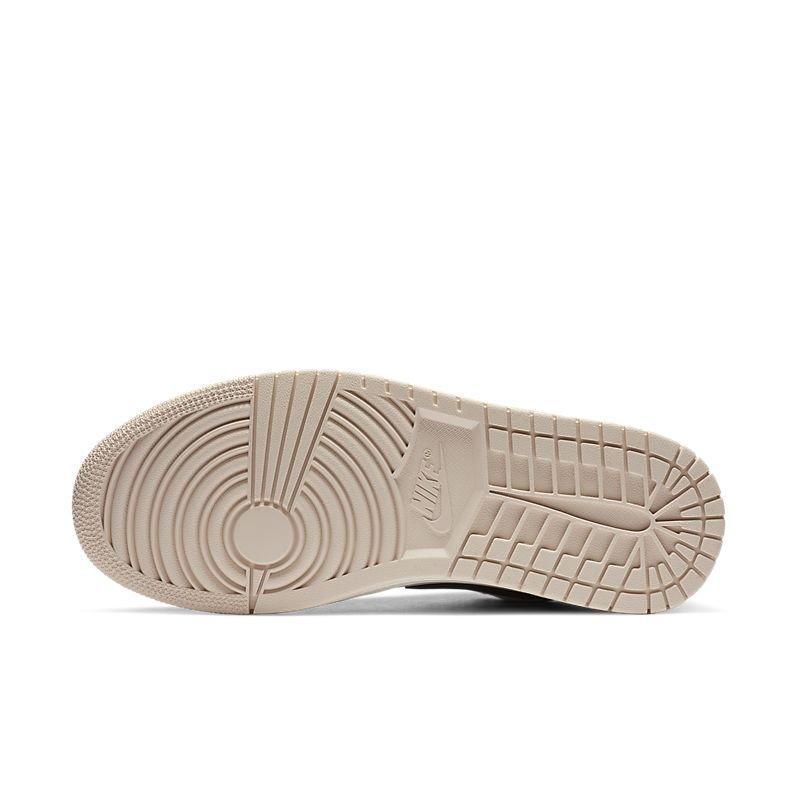 Air Jordan 1 Low &