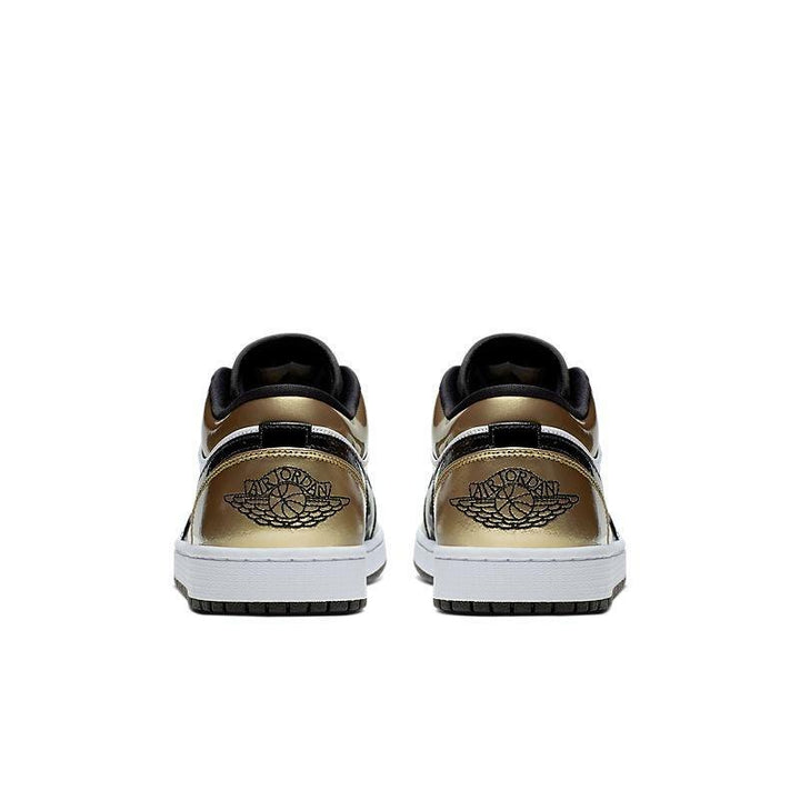 Air Jordan 1 Low &