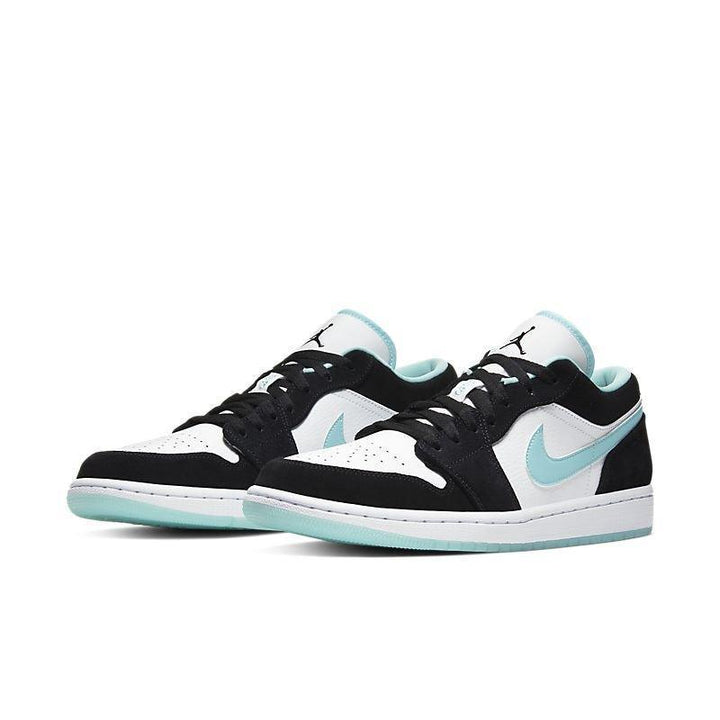 Air Jordan 1 Low &