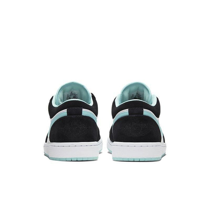Air Jordan 1 Low &