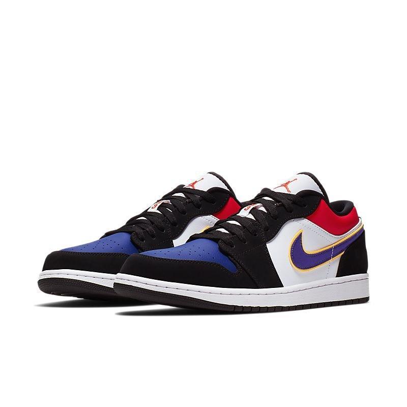 Air Jordan 1 Low &