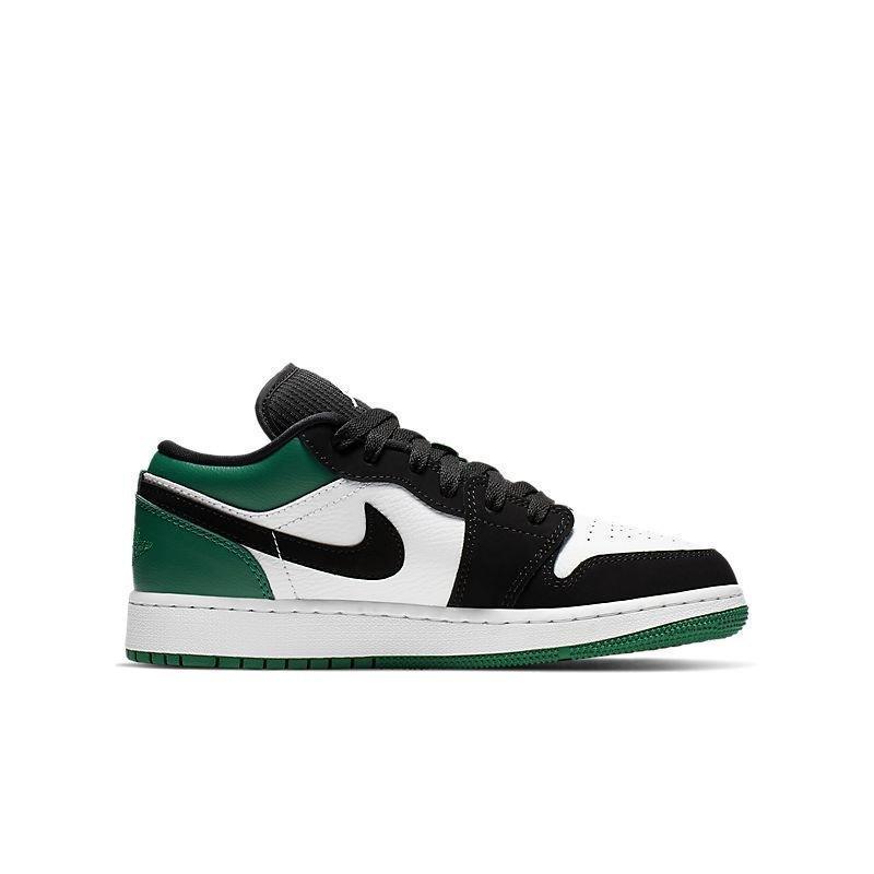 Air Jordan 1 Low &
