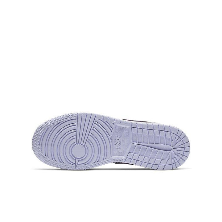 Air Jordan 1 Low &