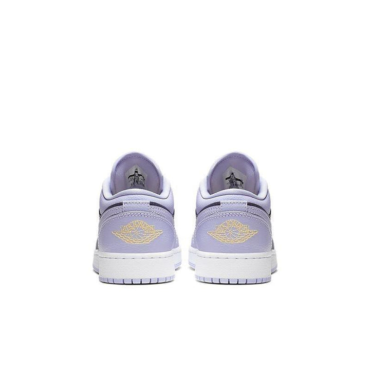 Air Jordan 1 Low &