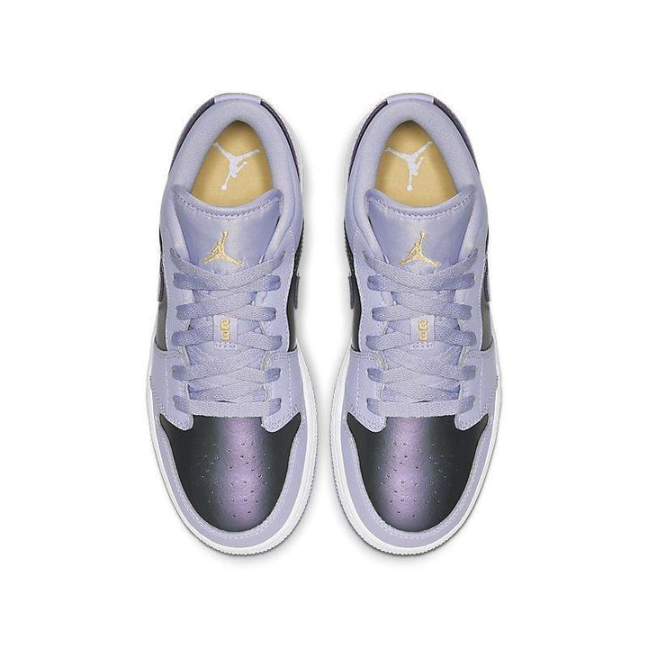 Air Jordan 1 Low &