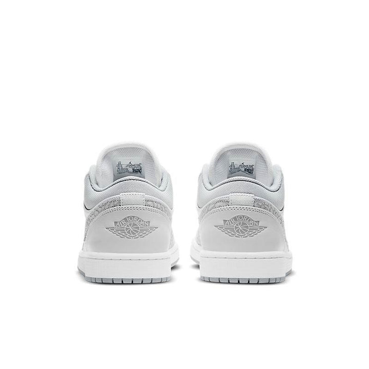 Air Jordan 1 Low &