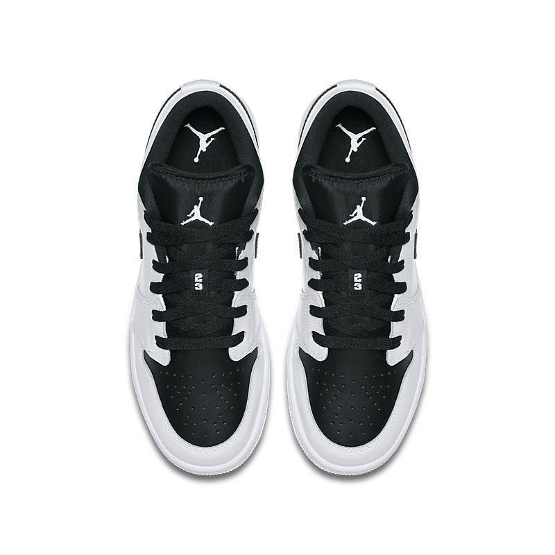 Air Jordan 1 Low &