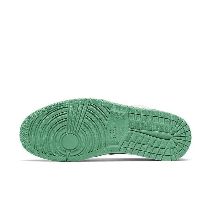 Air Jordan 1 Low &