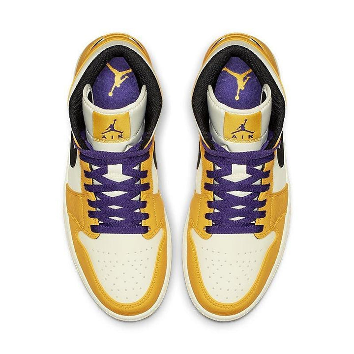 Air Jordan 1 Mid &
