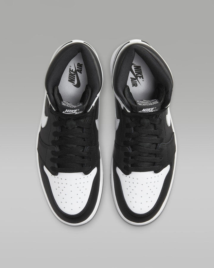 Air Jordan 1 Retro High OG "Black &amp; White"