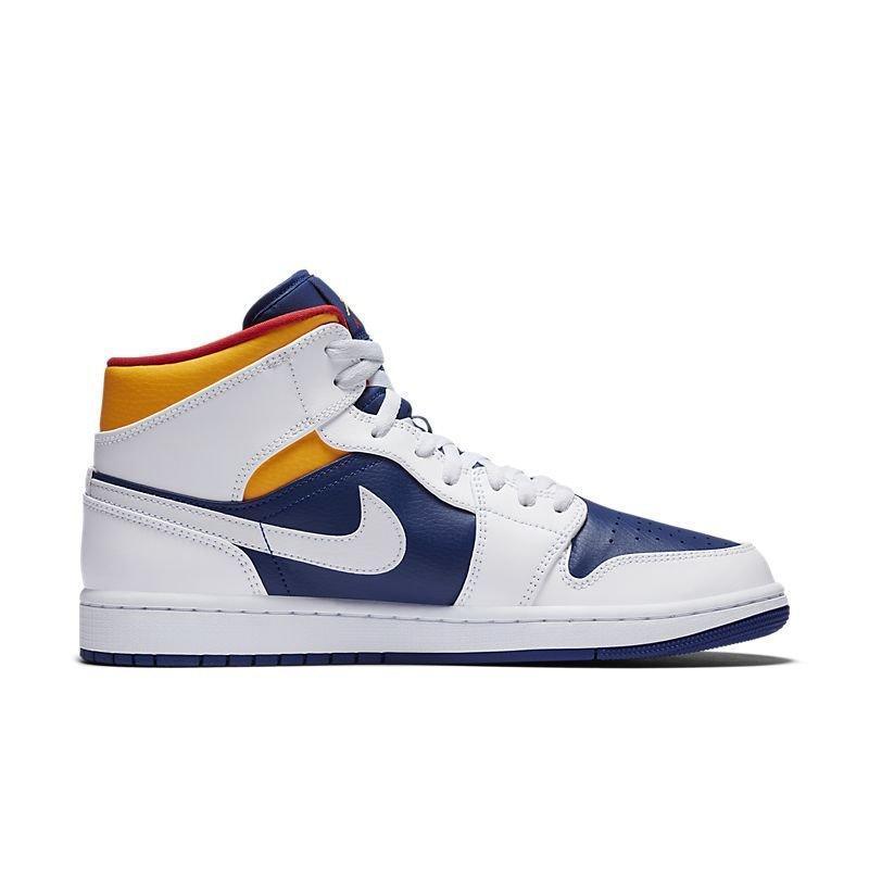 Air Jordan 1 Retro High &