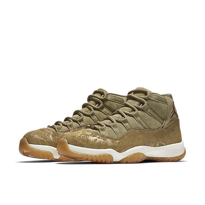 Air Jordan 11 Retro High &