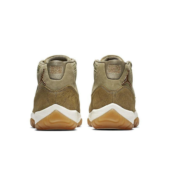 Air Jordan 11 Retro High &