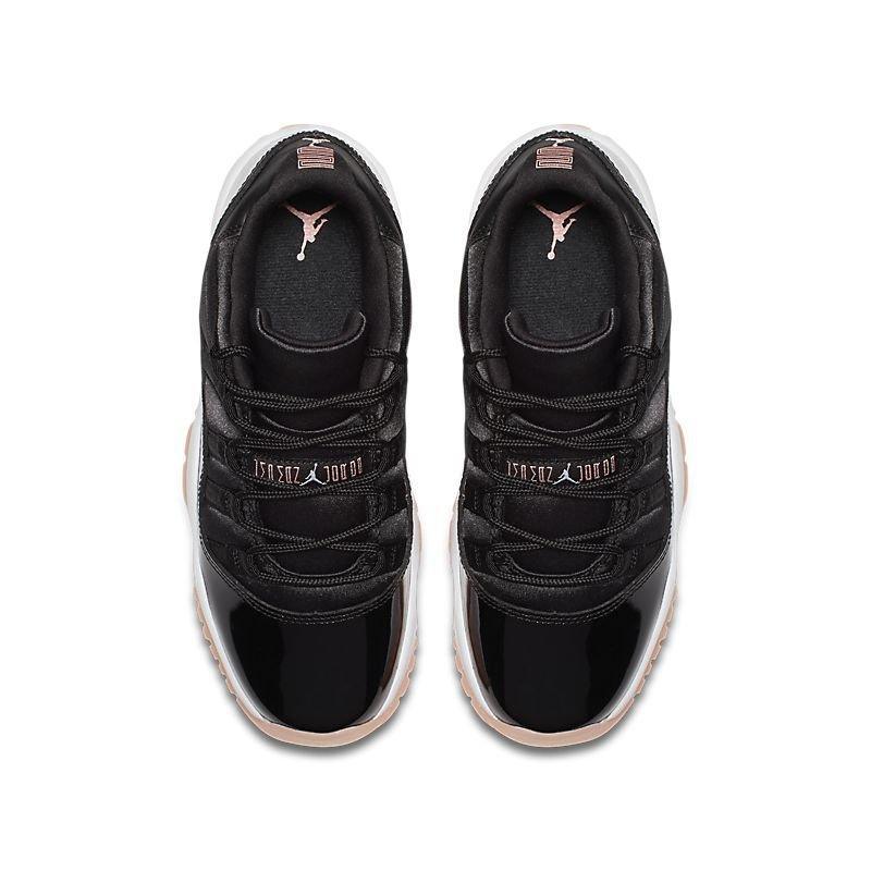 Air Jordan 11 Retro Low &