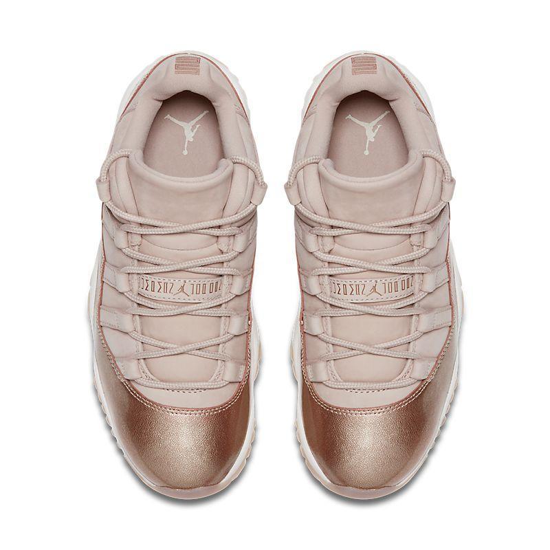 Air Jordan 11 Retro Low &