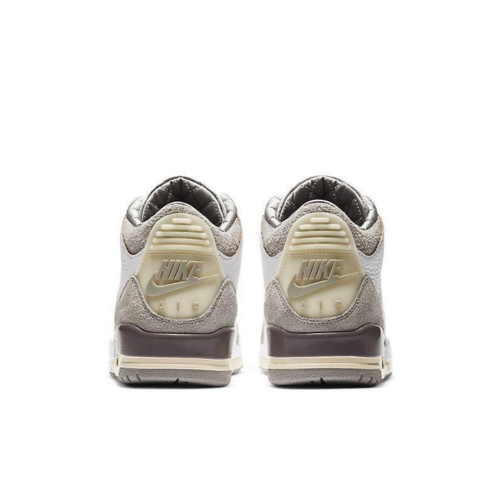 Air Jordan 3 Retro &