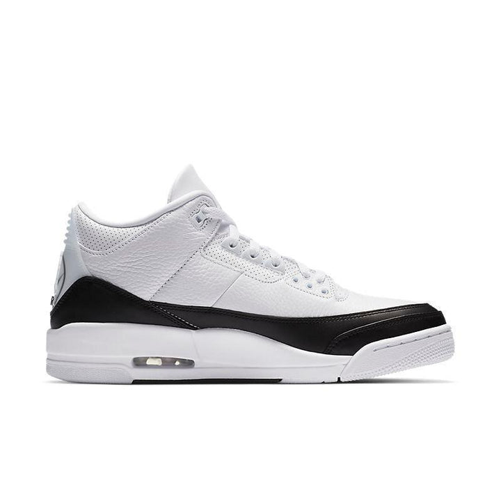 Air Jordan 3 Retro &