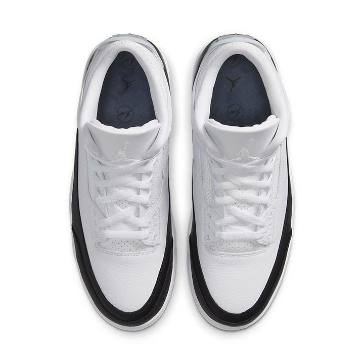 Air Jordan 3 Retro &