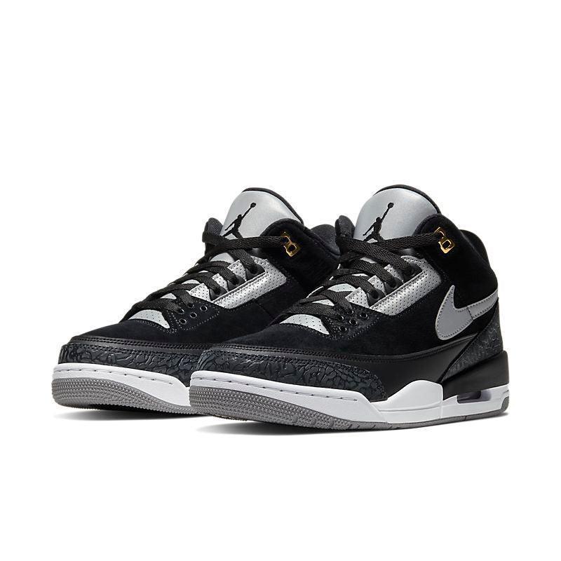 Air Jordan 3 Retro &