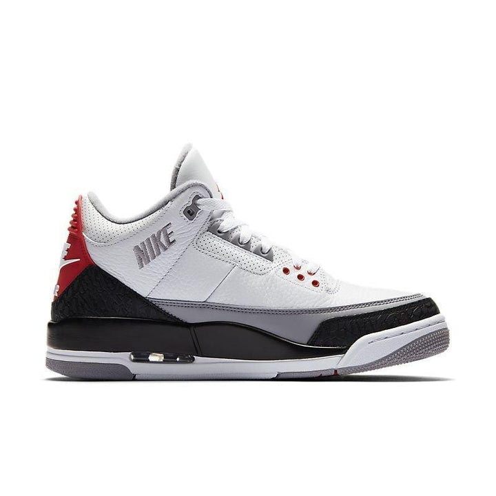 Air Jordan 3 Retro &