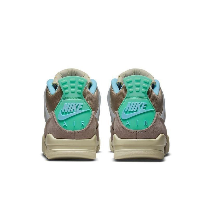 Air Jordan 4 Retro &