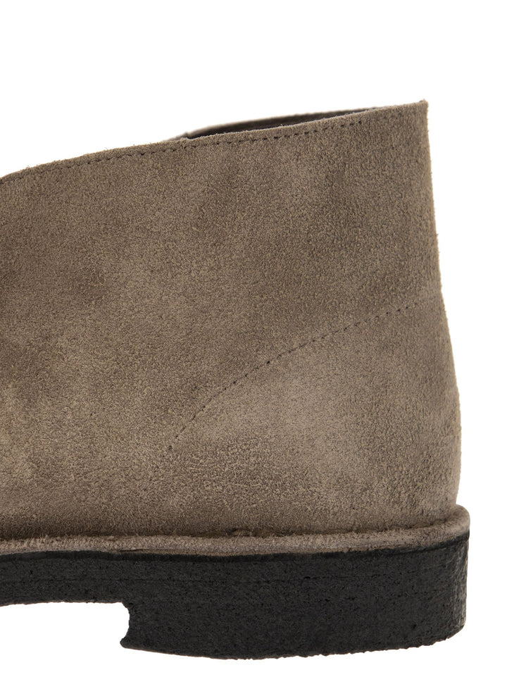 Clarks Desert Boot Lace Up Boot